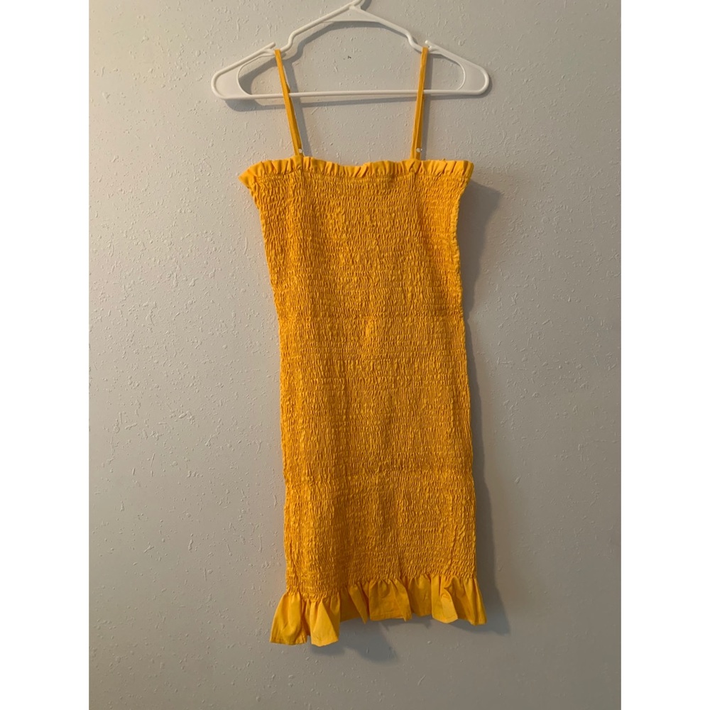 Yellow dress